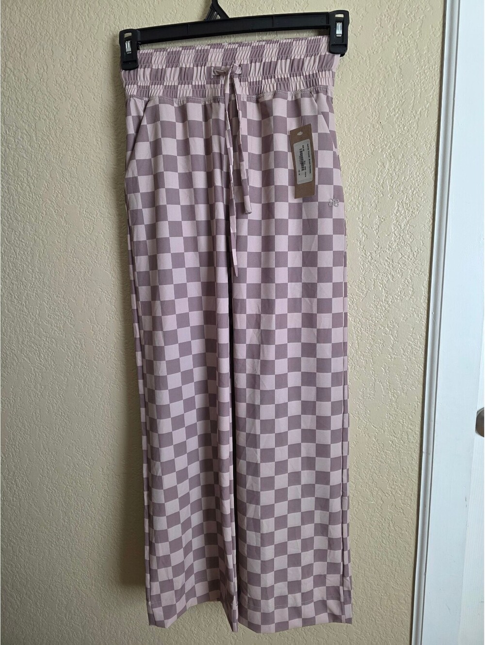 Albion Audrey Wide Leg Pants on a Checkers Mauve/Taupe XS Petite, New With Tags